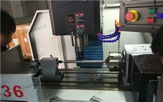 VK636四轴数控铣床加工螺旋槽