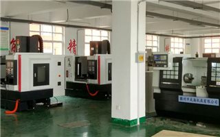 菏泽巨野职业学院订购四台数控铣床四台数控车床交机